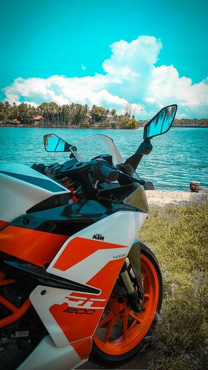 KTM RC 200 Wallpaper 23