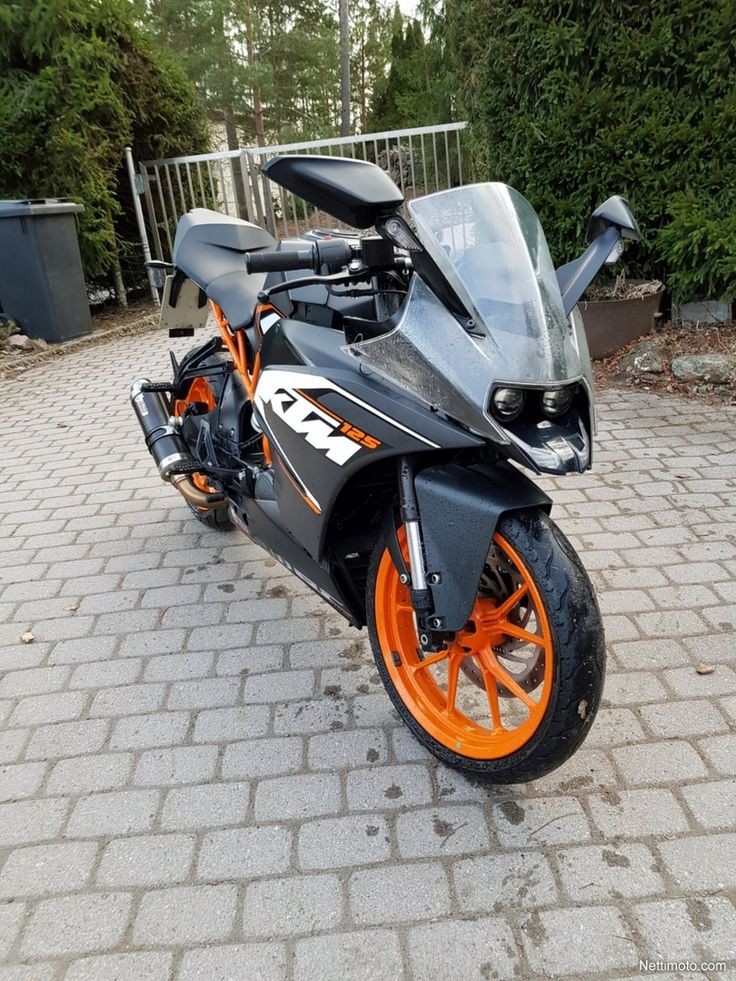 KTM RC 200 Wallpaper 3