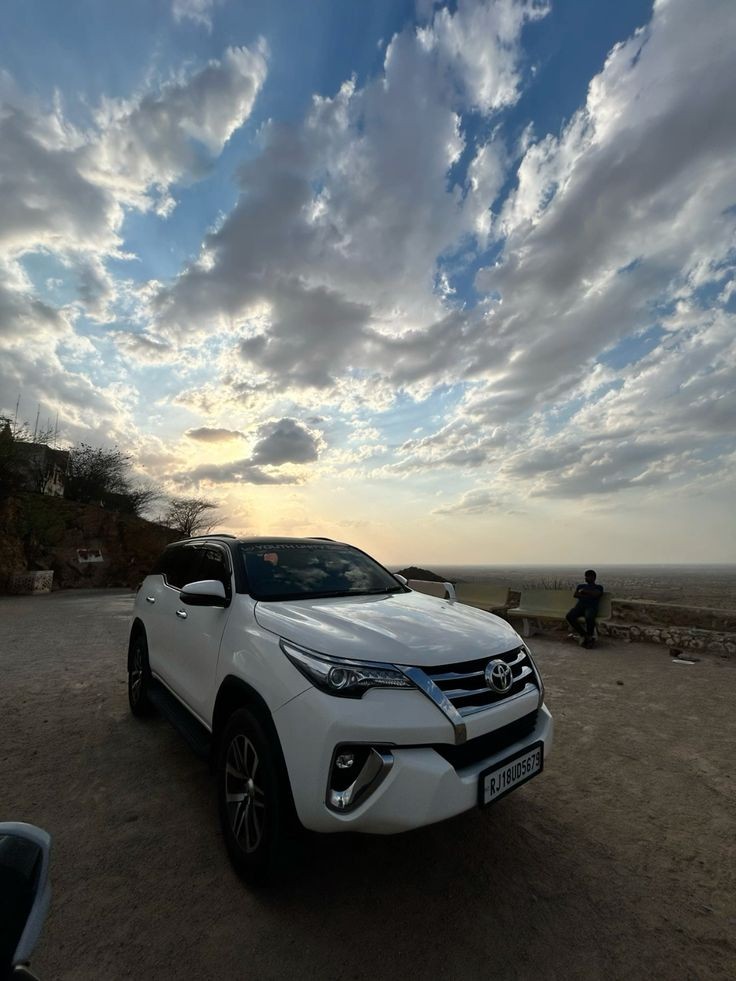 fortuner wallpaper