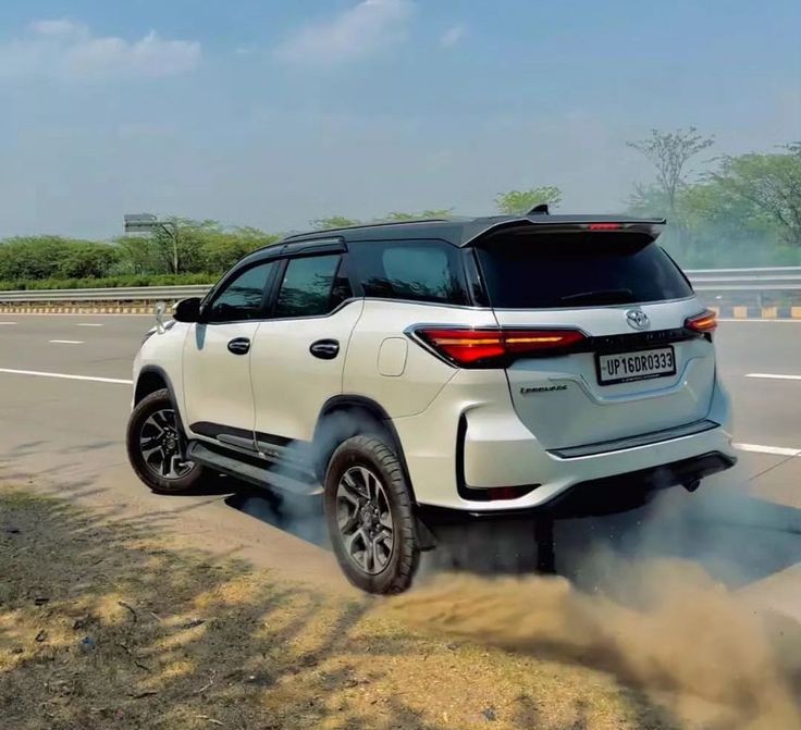 fortuner wallpaper